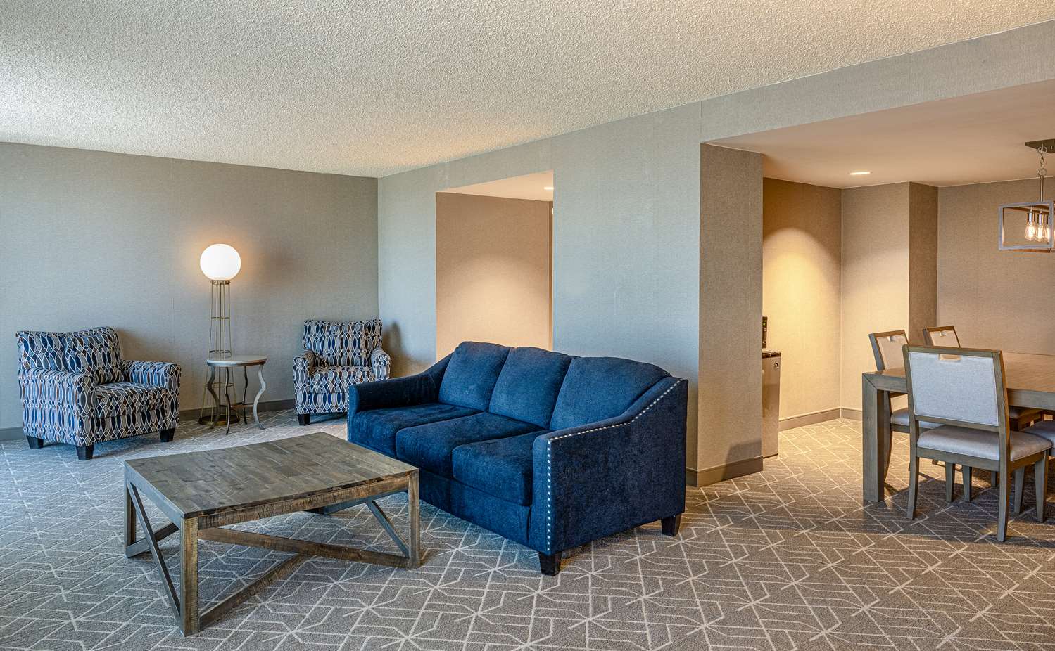Hilton Richardson Dallas 31/53