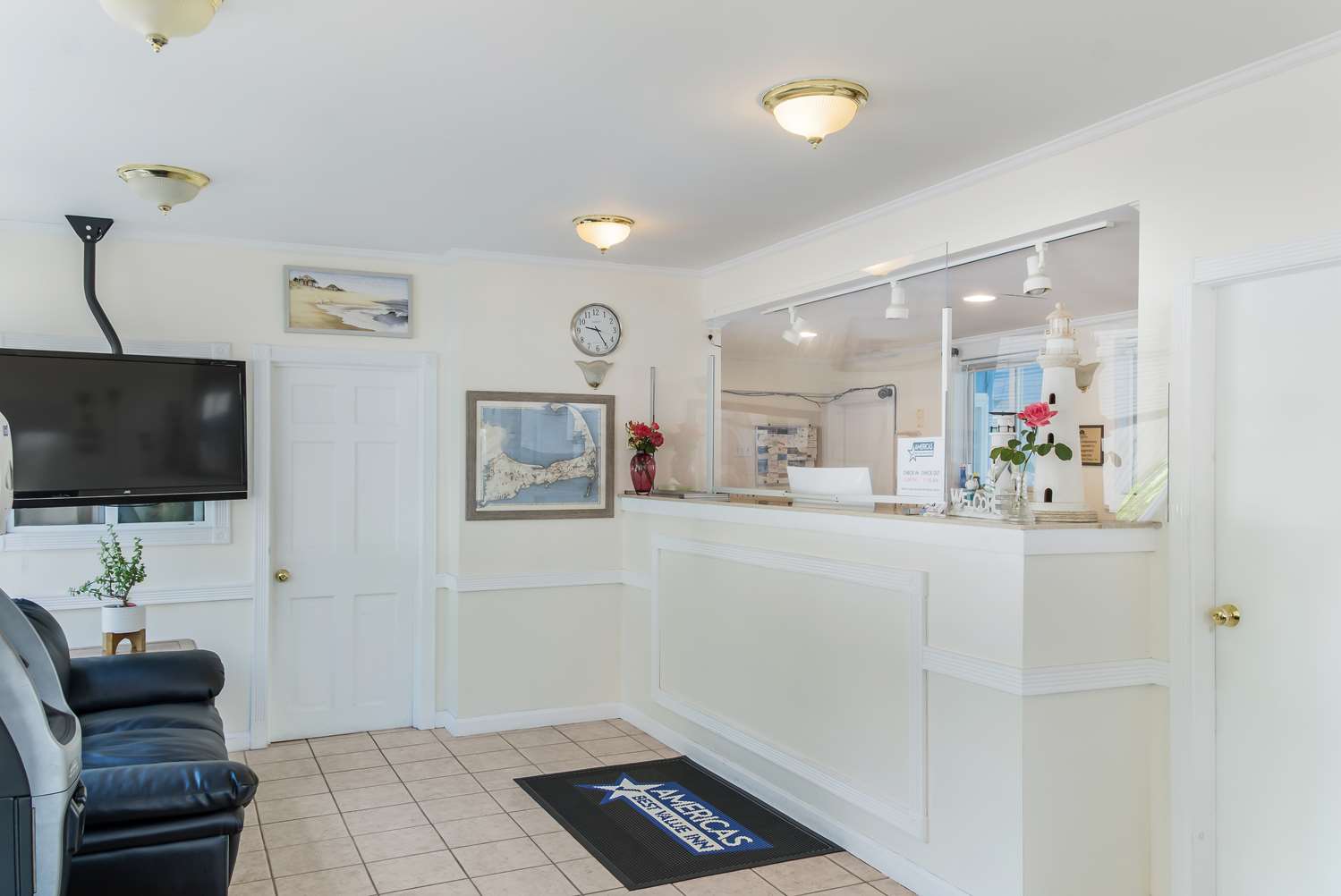 Americas Best Value Inn Suites Hyannis Cape Cod 6/42