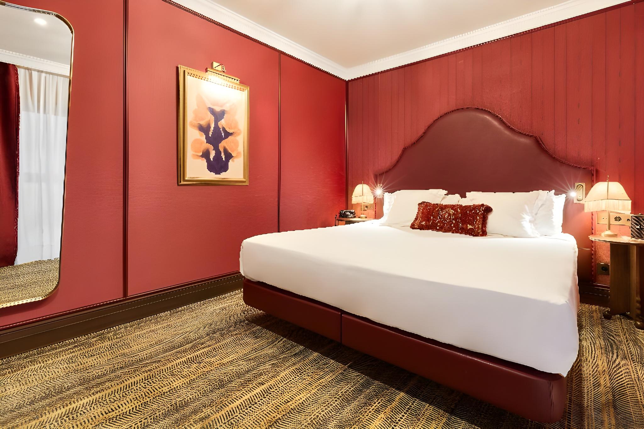 Boutique, Double or Twin Bed