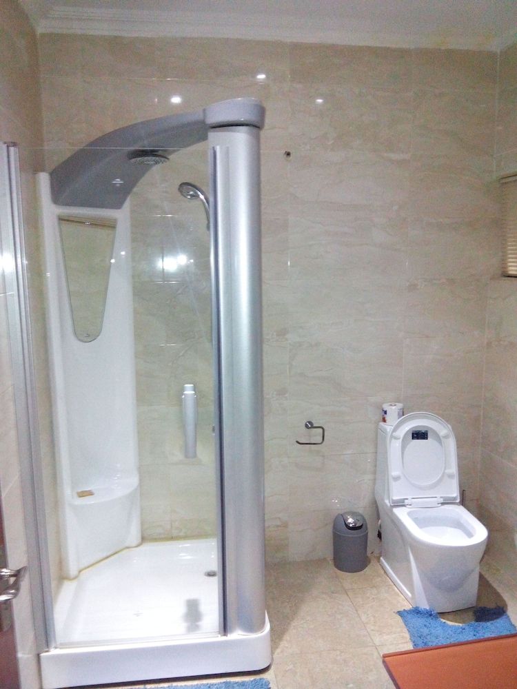Marshal Suites Luxury Apartments 8/9