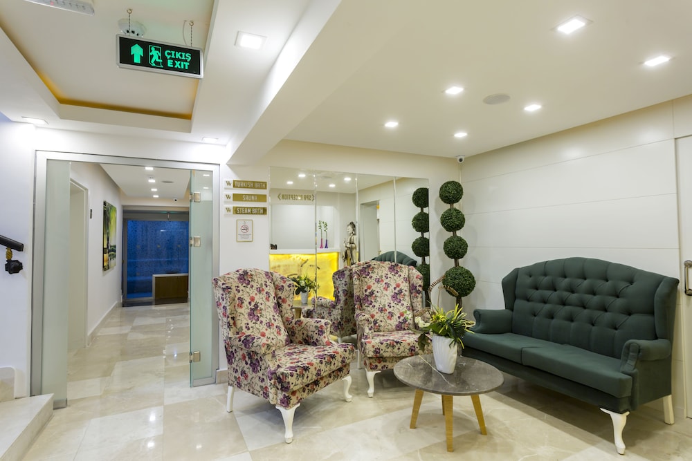 Wise Boutique Hotel & Spa 49/65