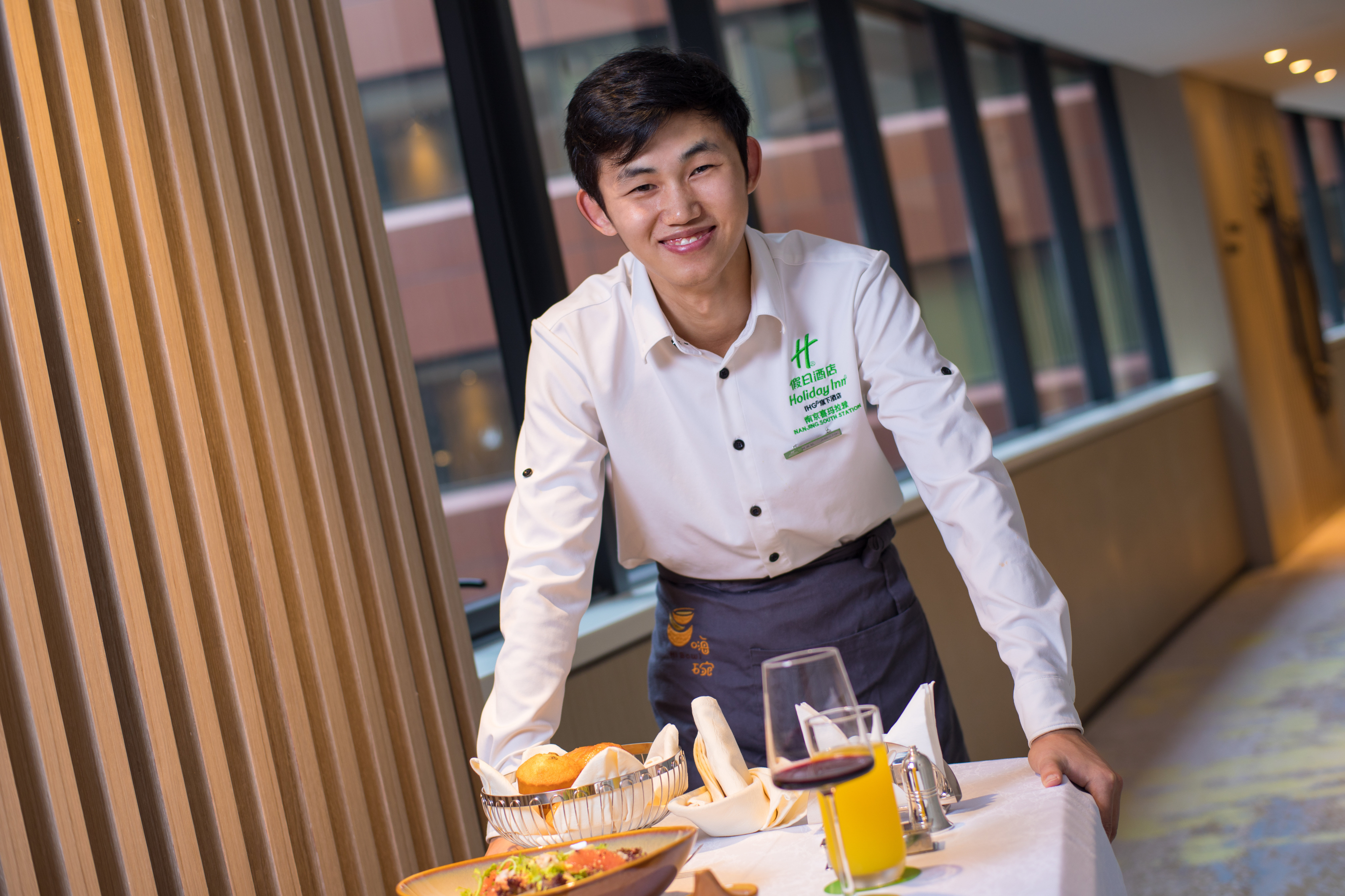 HOLIDAY INN NANJING SOUTH STATION 12/36