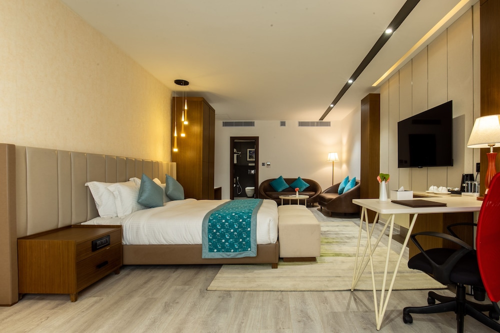 Indreni Suites Hotel 11/36