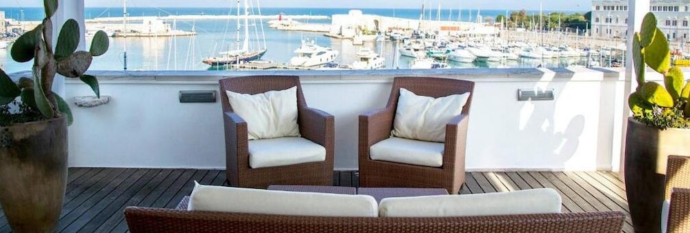 Suite Home Trani 39/50