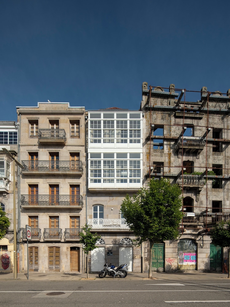 Bow Homes by Como en Casa in VIGO