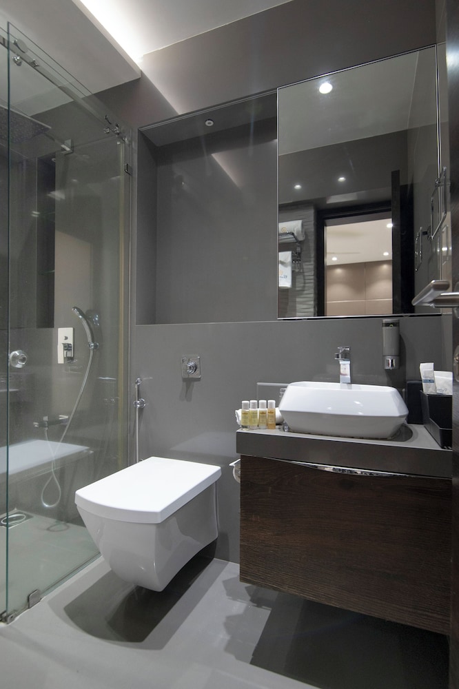 Theory9 Premium Serviced Apartments Khar 41/50