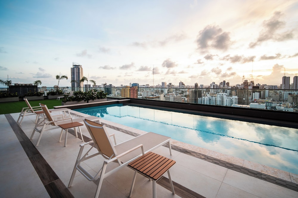 Aston Rubi City Suites 46/51
