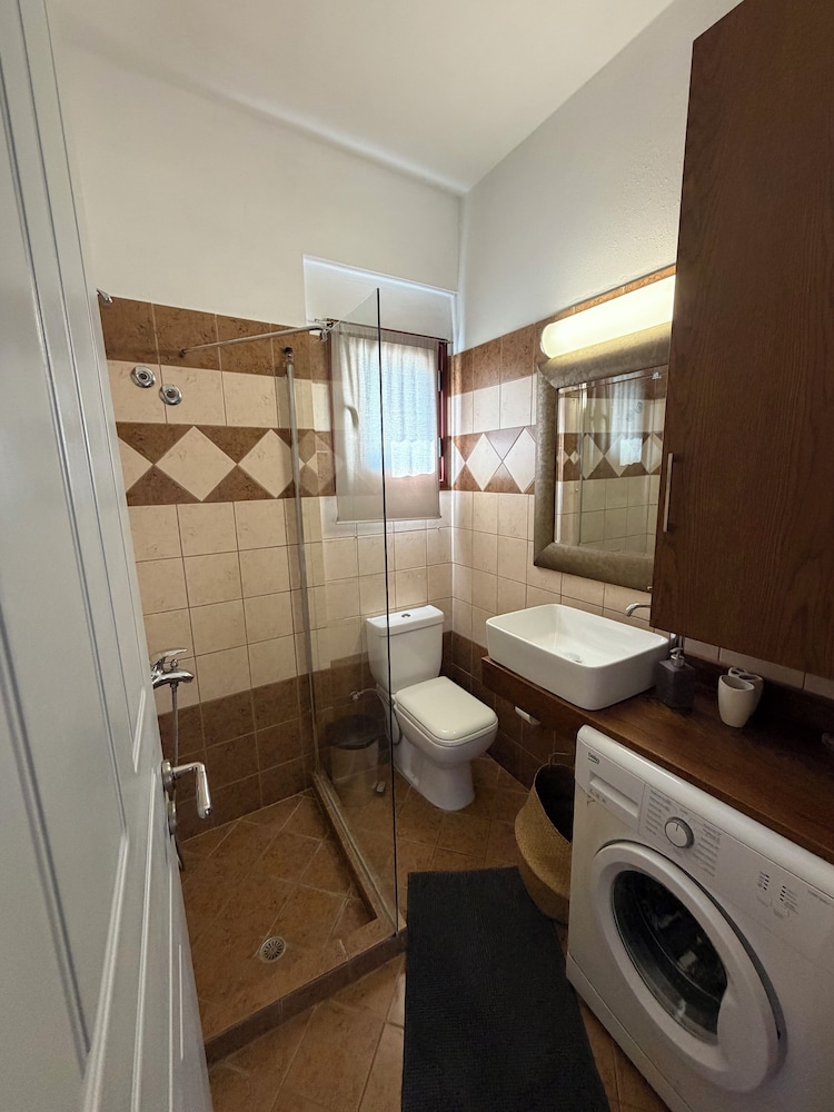 Kensho Skiathos Apartments 48/50