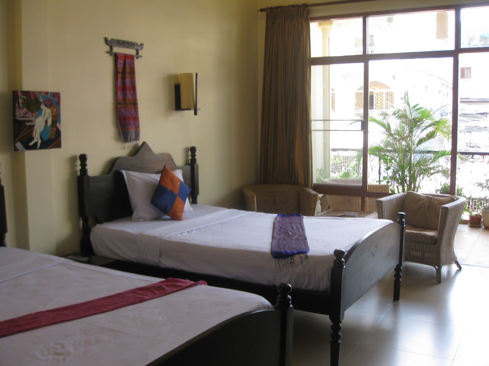 SUPERIOR, TWIN BEDS