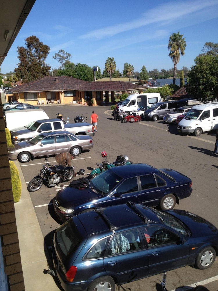 Lakeview Motel 47/60