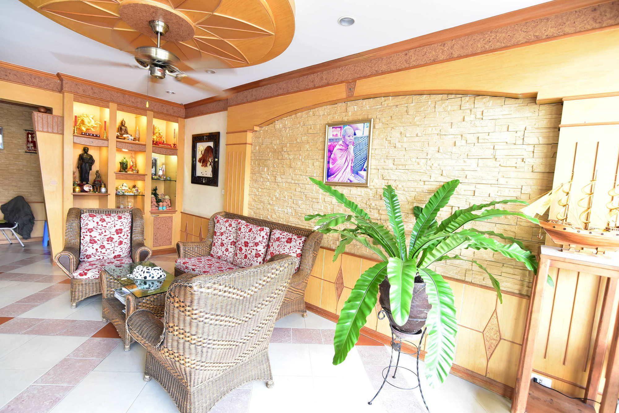 Sansabai House Hotel 7/49