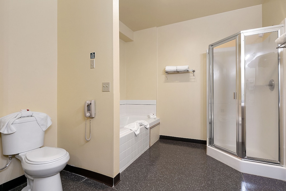Days Inn by Wyndham Ellensburg 23/41