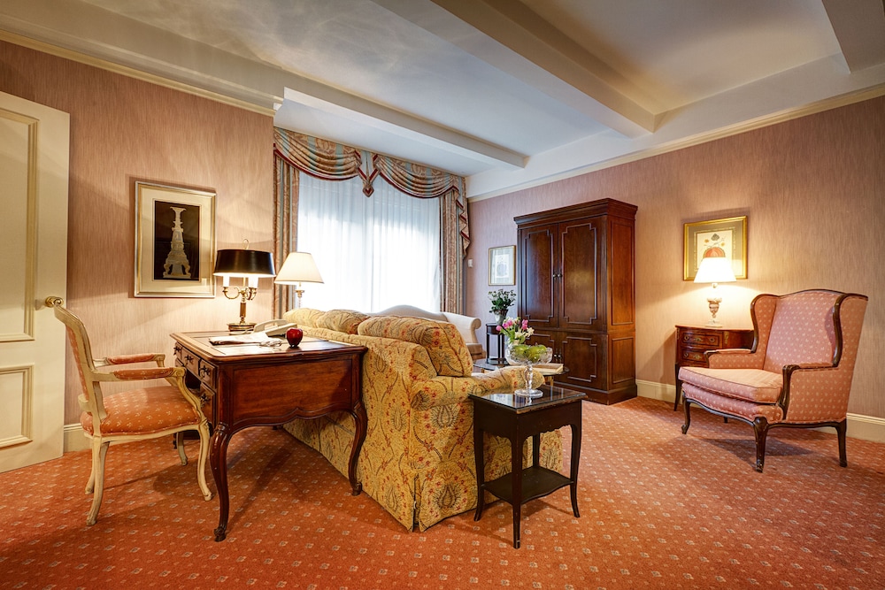 Hotel Elysee 23/31