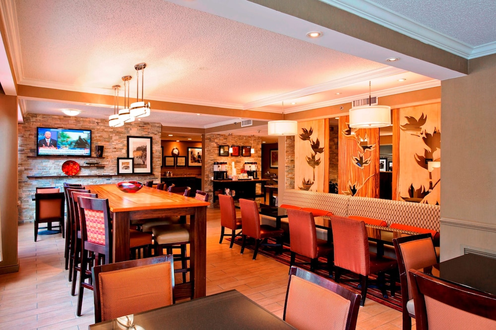 Hampton Inn Atlanta-Northlake 30/43