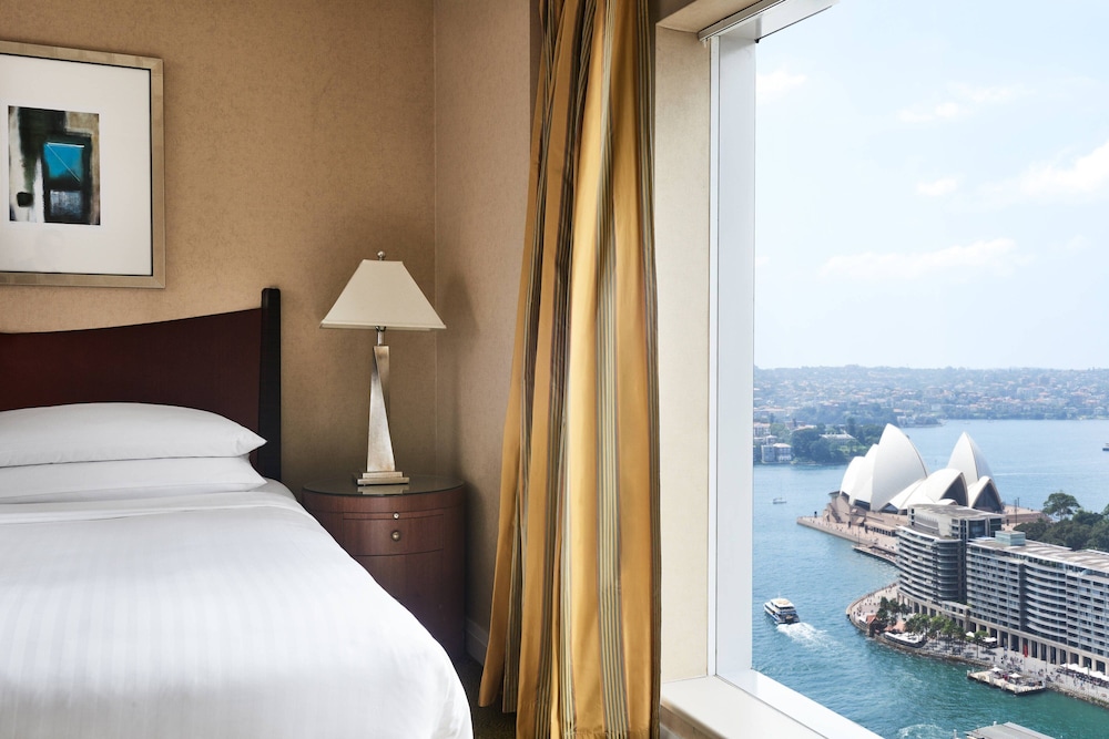 Sydney Harbour Marriott 16/53