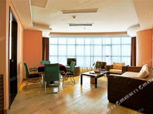 Vienna 3 Best Hotel (Dongguan Liaobu Shida Road) 46/55