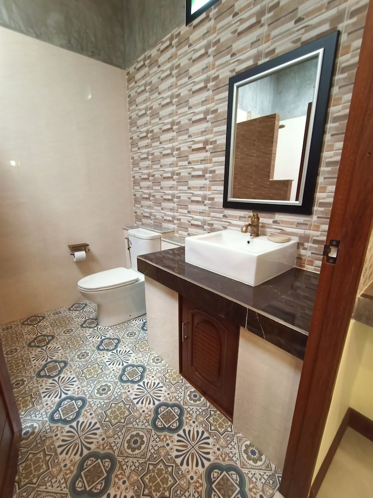 LANTA PEARL BEACH RESORT 78/78