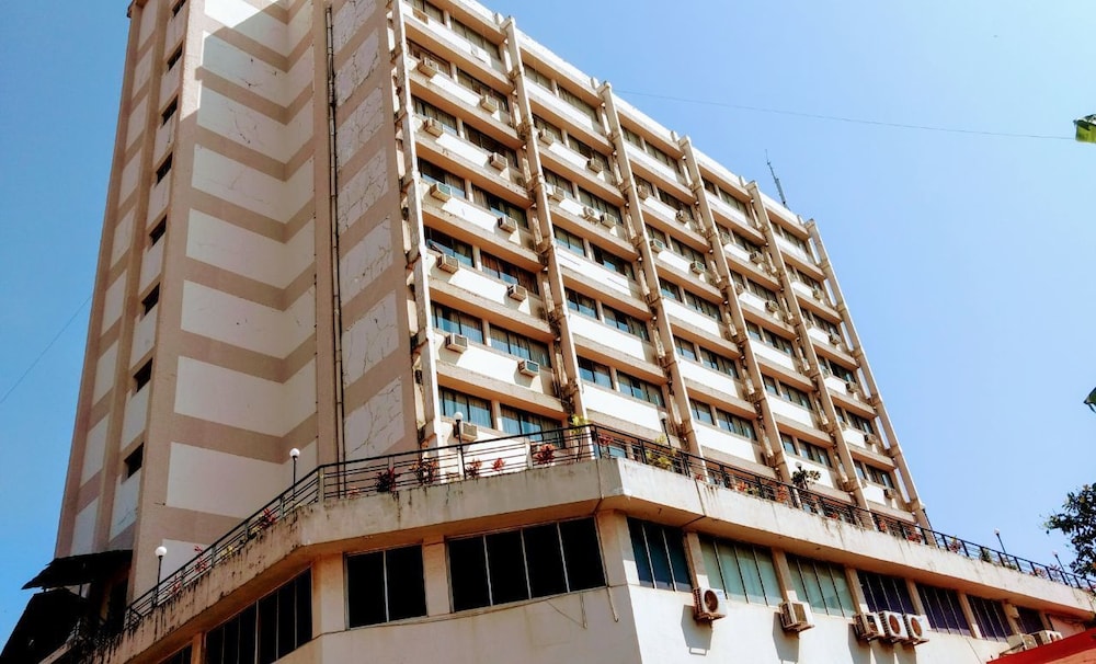 Hotel Poonja International 1/18