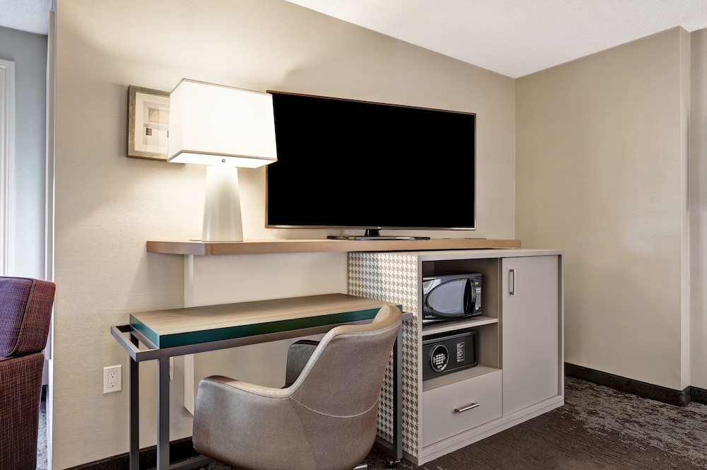 Holiday Inn Ottawa Dwtn Parliament Hill 60/80