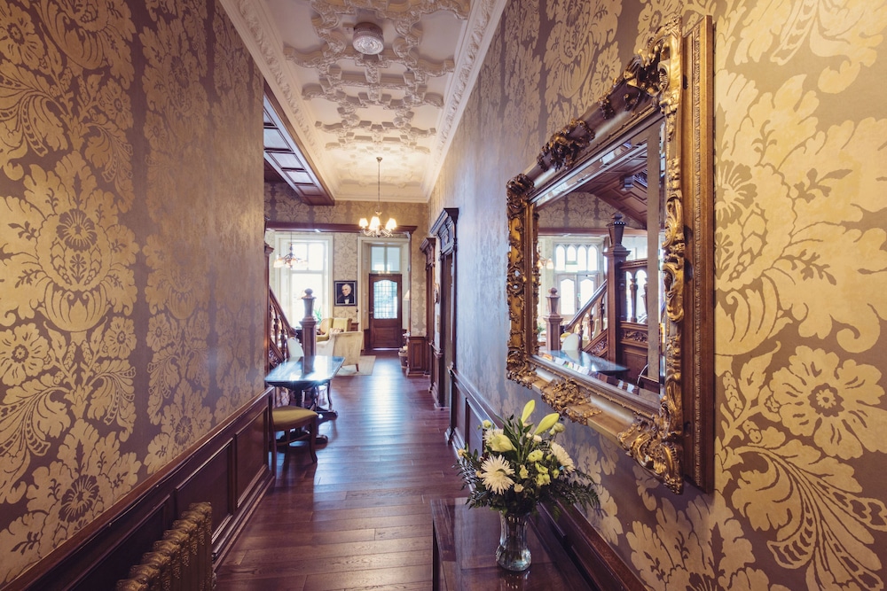 Merewood Country House 38/75