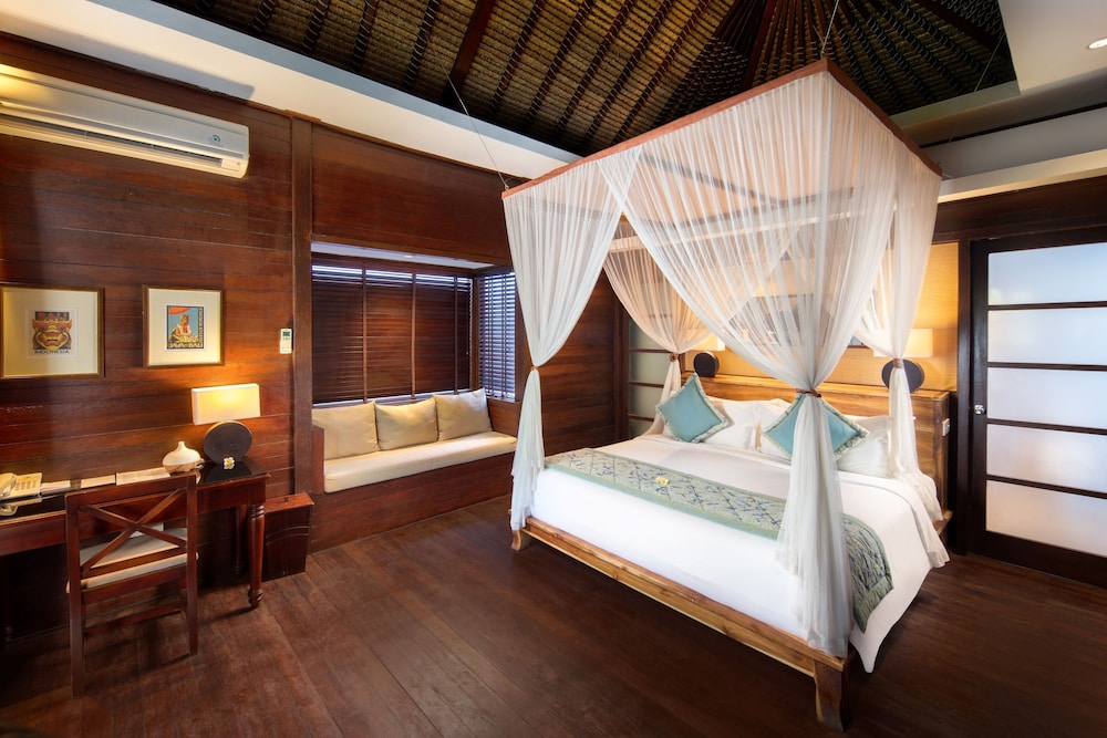 Lembongan Beach Club 15/50