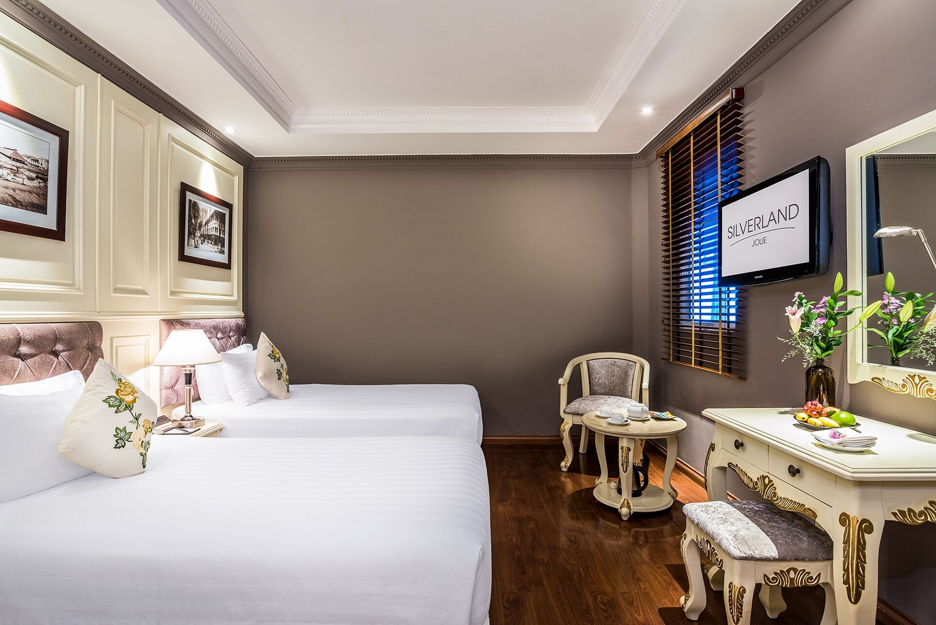 Deluxe, Queen Bed, No Window، Silverland Jolie Hotel Spa 4/6