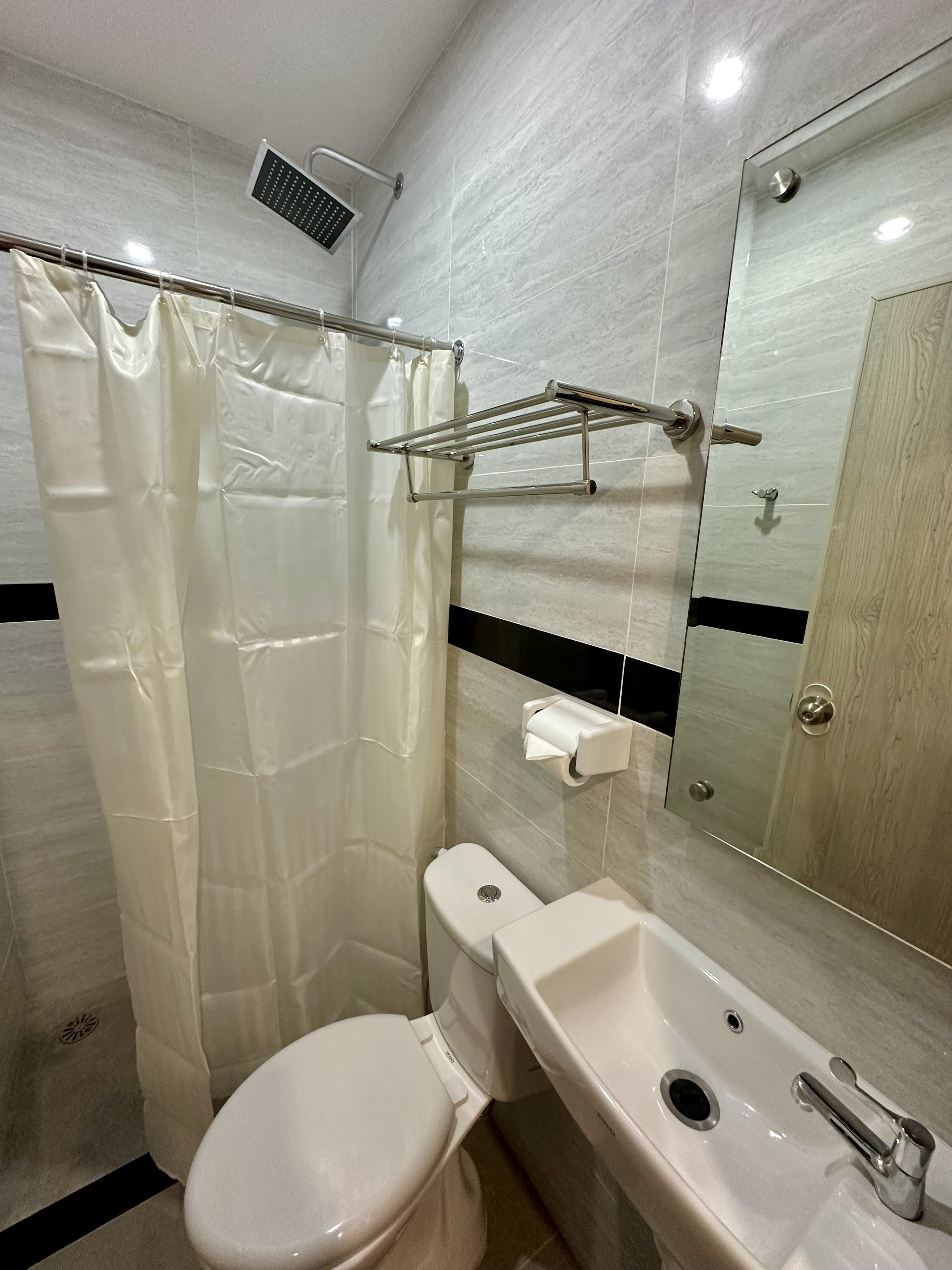 Aquatel Hotel 10/11