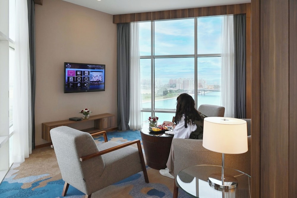 فندق البيلسان(Bay La Sun Hotel & Marina) 55/65