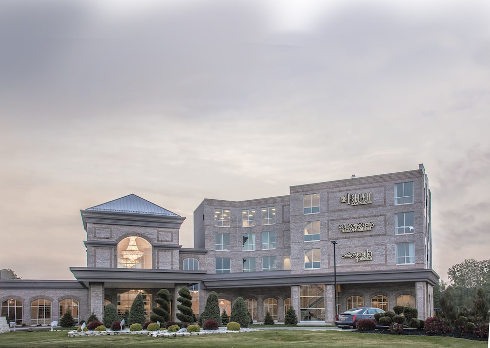 The Delavan Hotel And Spa 2/48