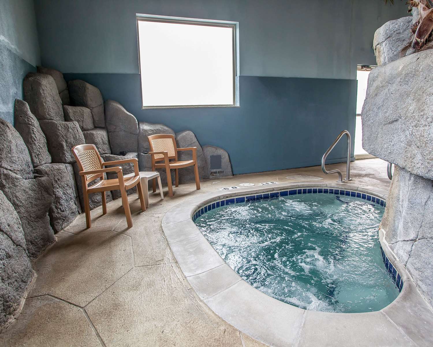 Quality Inn & Suites Hannibal West 16/40