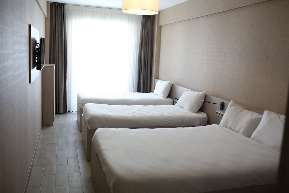 Otel Cinas 3/36