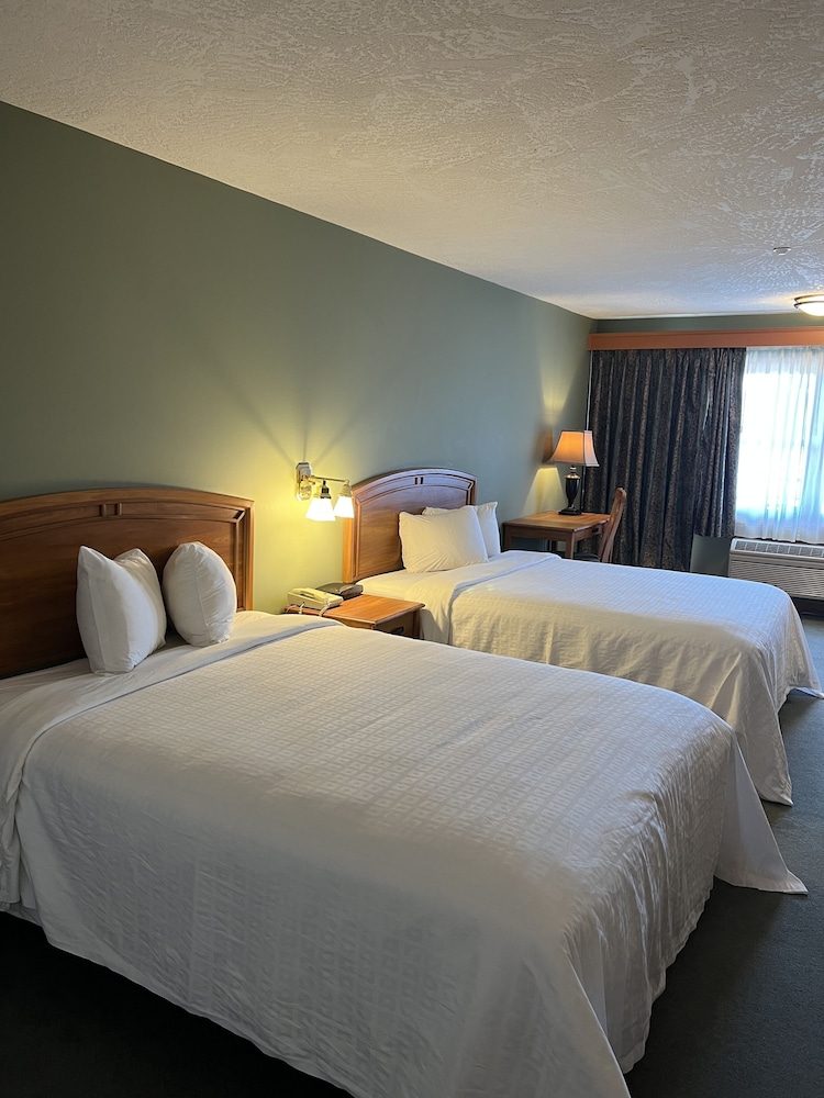 The Grand Hotel Nanaimo 11/63