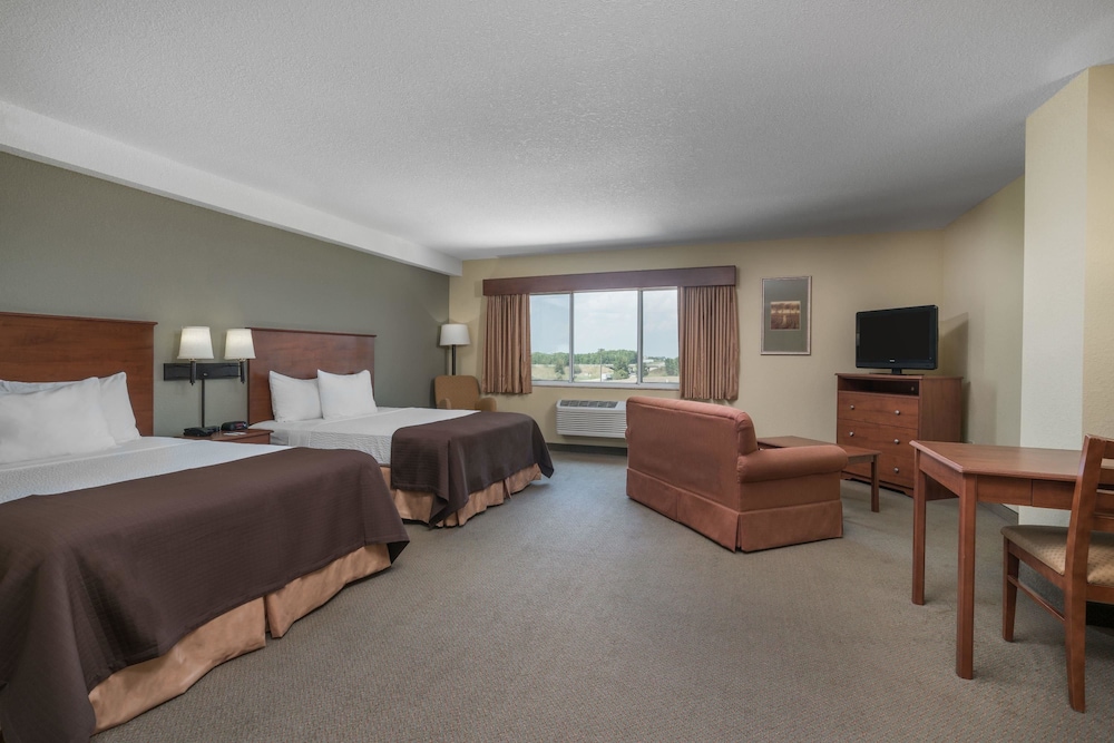 AmericInn by Wyndham Newton 37/48