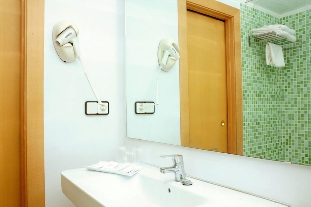 Prince Park Hotel 30/31