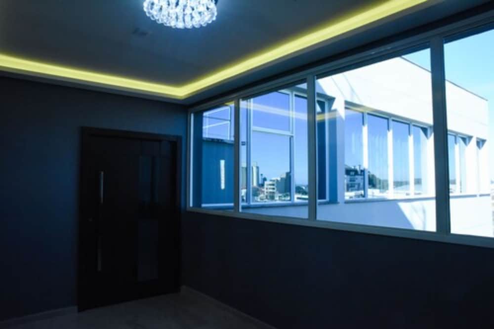 Blue Open Hotel 7/50