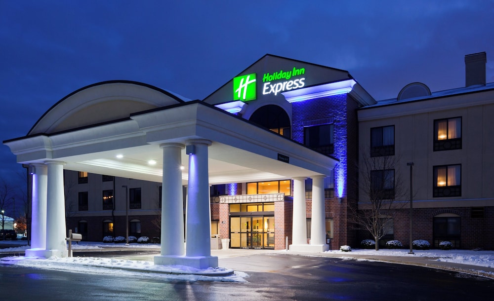 Holiday Inn Express Milwaukee N Brown Deer Mequon 2/67