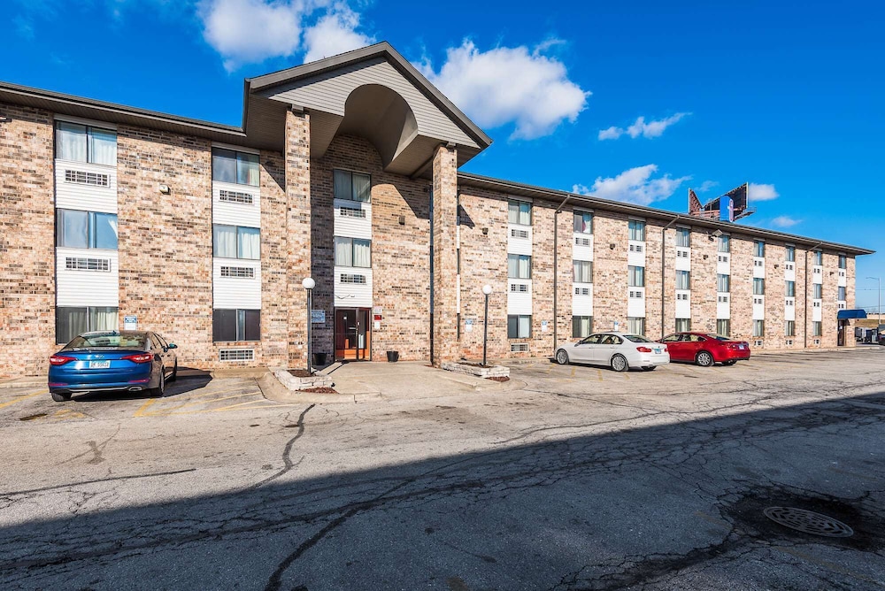 Motel6 Bridgeview, IL 55/64