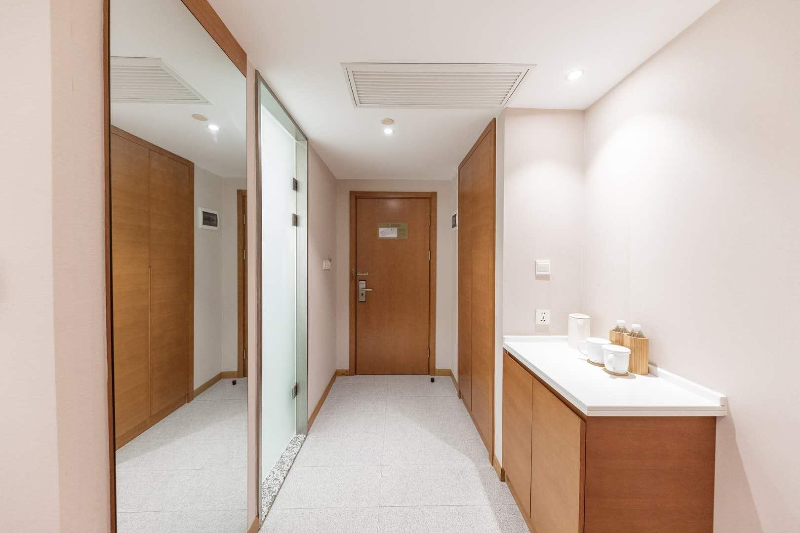 Ji Hotel (Shanghai Jiayi Road subway station) 36/36