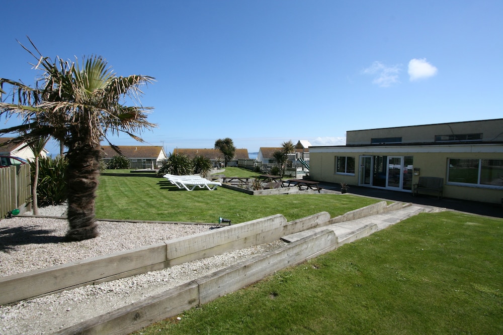 Pentire Hotel 60/63