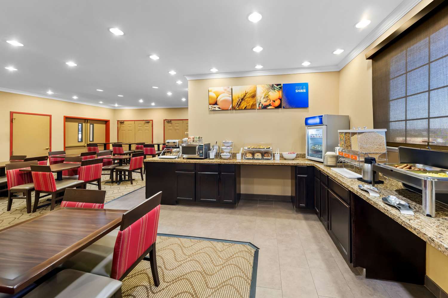 Roanoke Suites 13/24