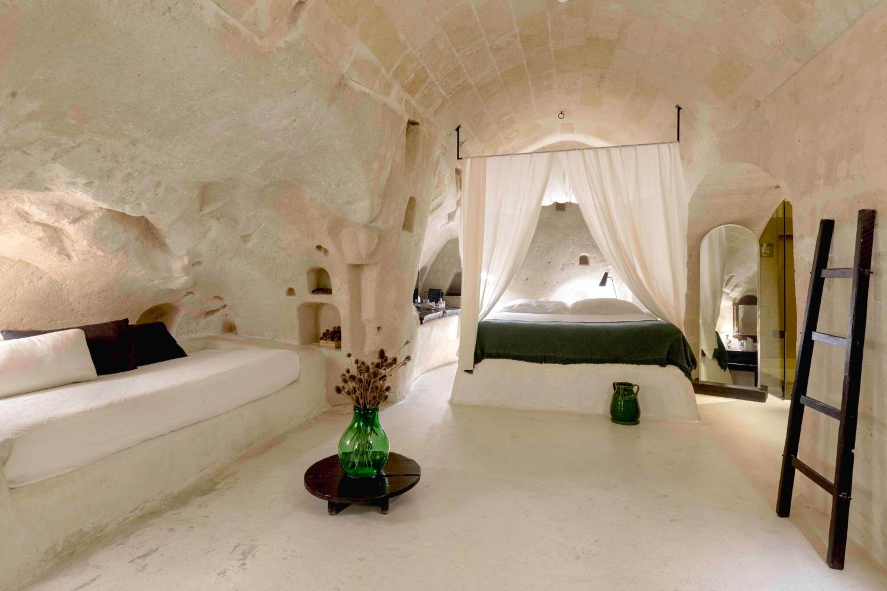 Cave, Double Bed, City View