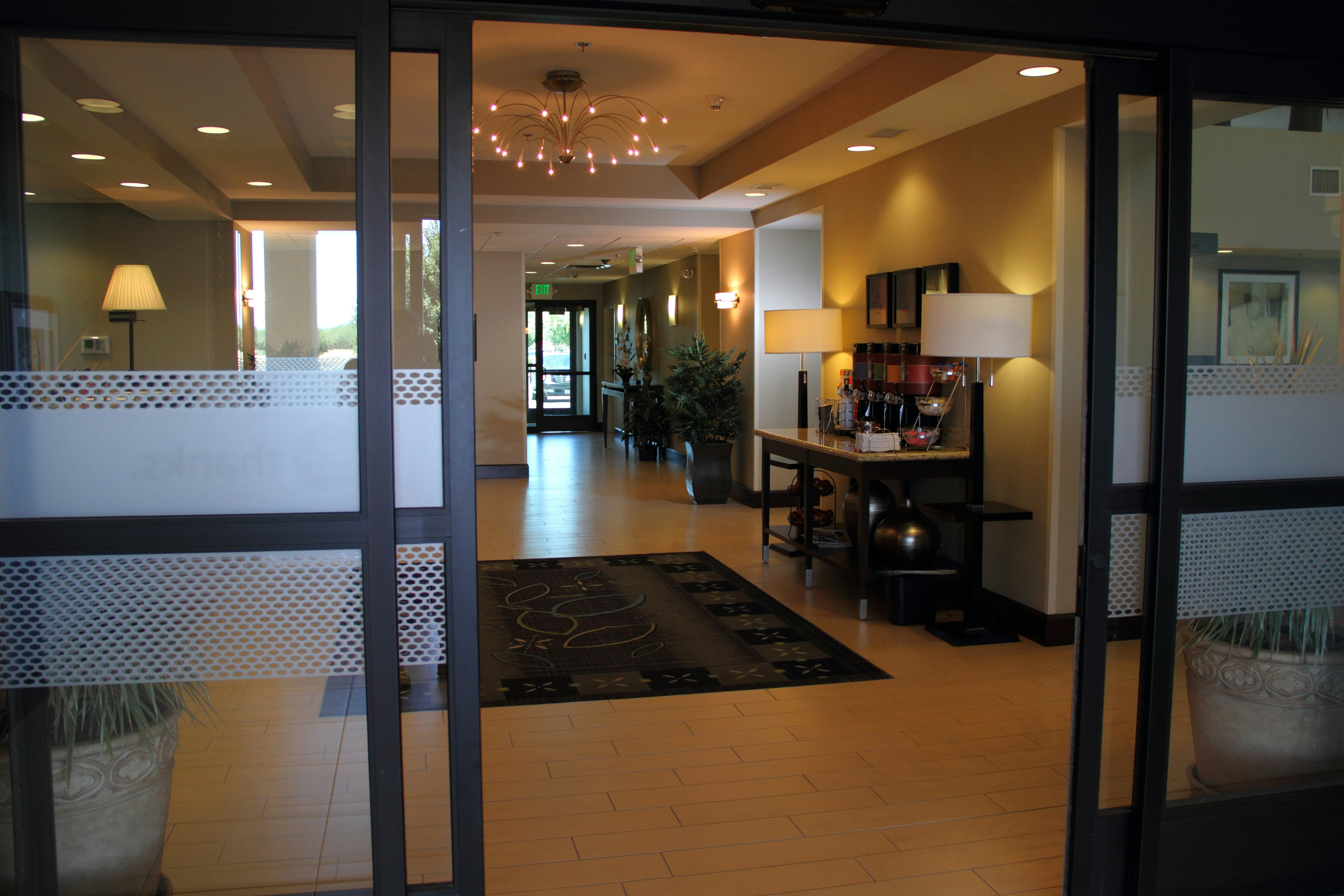 Hampton Inn Suites Manteca 11/50