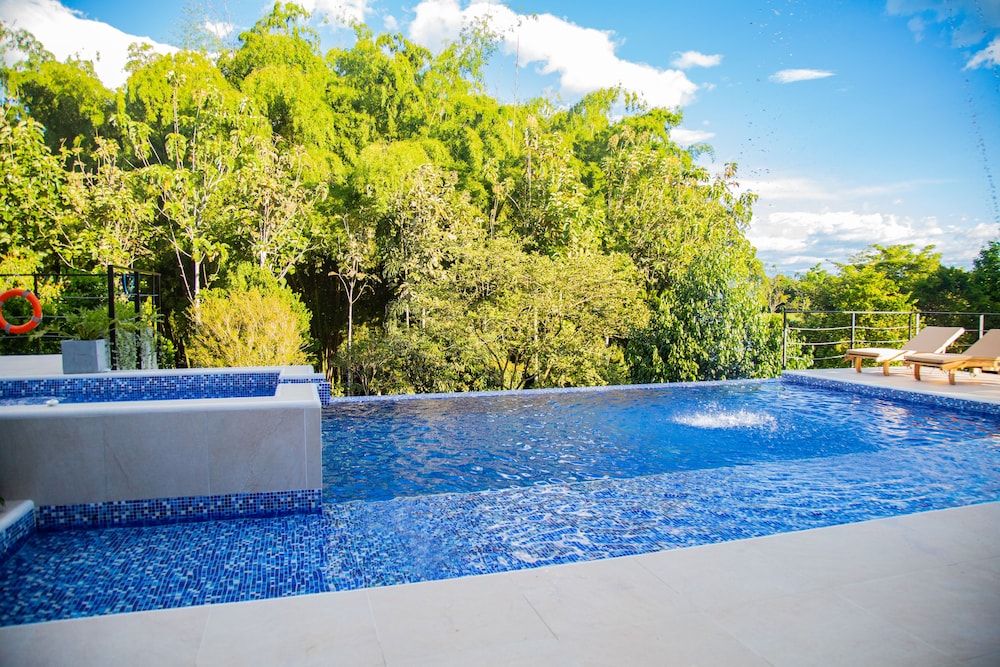 La Herencia Hotel 43/55