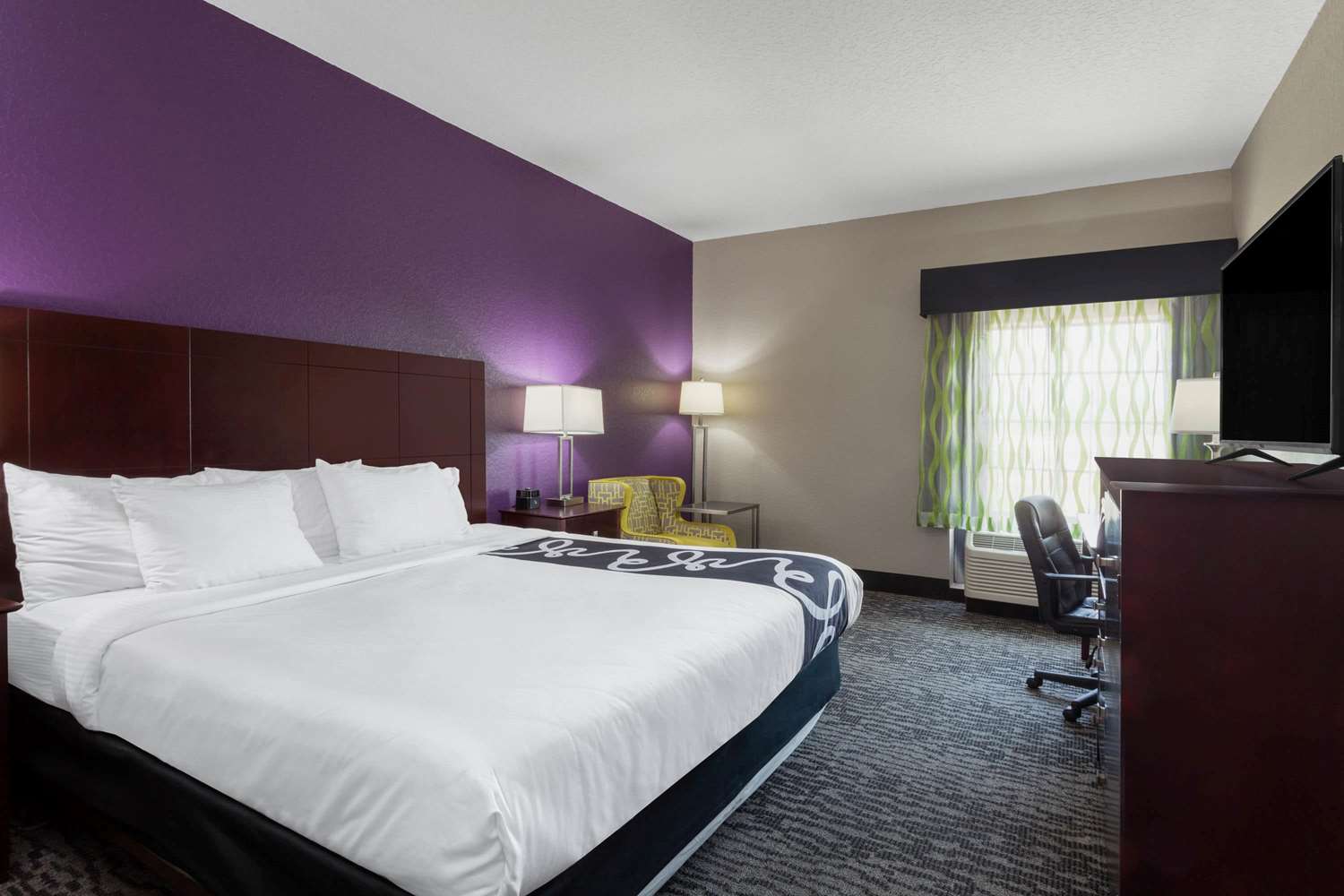 La Quinta Inn & Suites by Wyndham Port Orange / Daytona 17/57