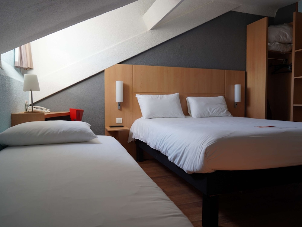 Ibis Centre Notre Dame 18/68