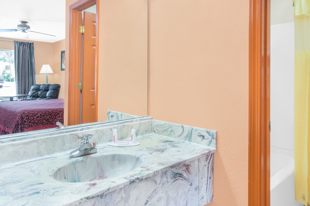 Americas Best Value Inn Kosciusko 17/30