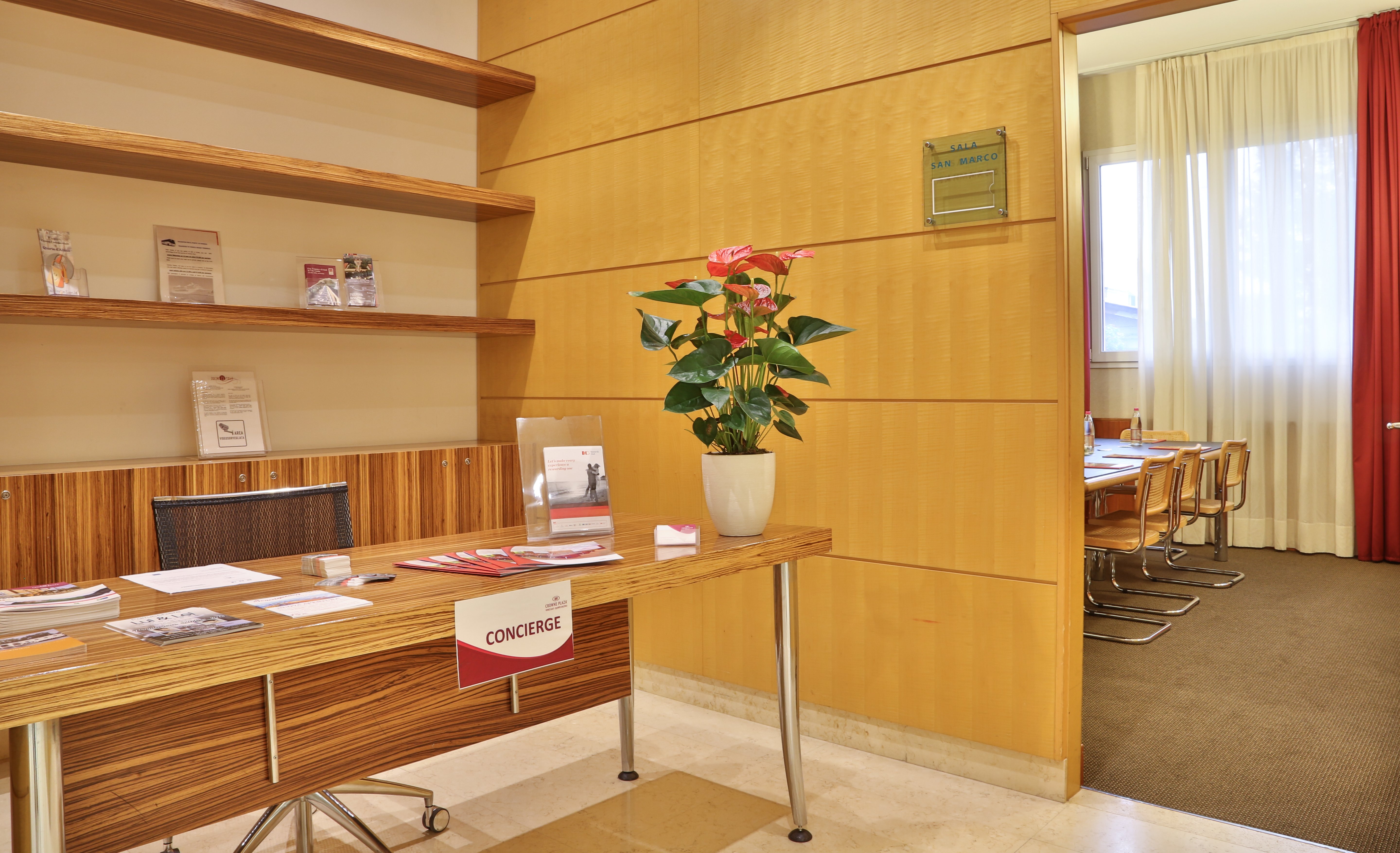 Crowne Plaza Venice East 53/67