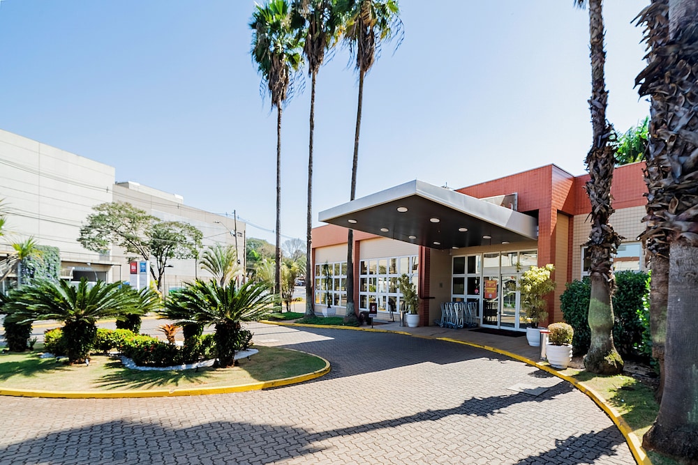 Ibis Piracicaba 63/69