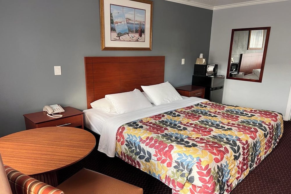 The Islander Motel 13/46