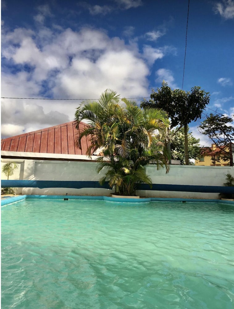 Iarimbato Hotel 15/18